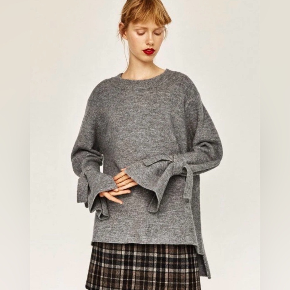 Zara knit oversized high-low pullover sweater with tie details on the sleeves. S